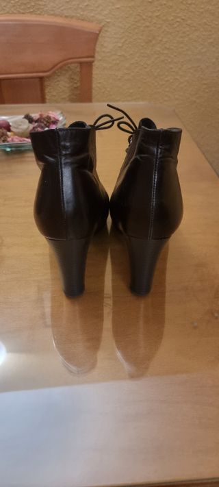 Botines negros tacón mujer