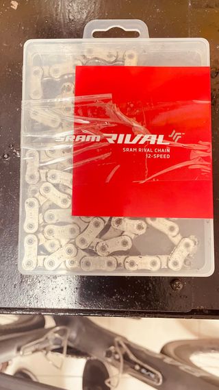 Corrente SRAM Rival 12v
com uso ( 500km )