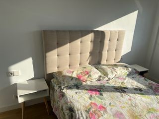 Dormitorio: cabecero, colchón y 
base tapizada