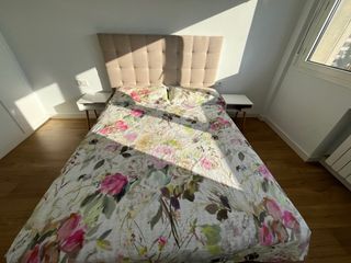 Dormitorio: cabecero, colchón y 
base tapizada