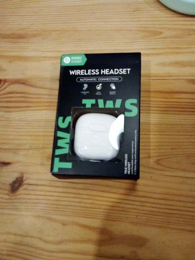 Auriculares inalámbricos Bluetooth blancos TWS