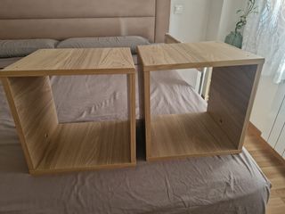 2 Estanterías de madera