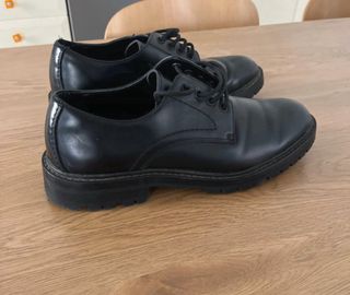 Zapatos Zara negros talla 43