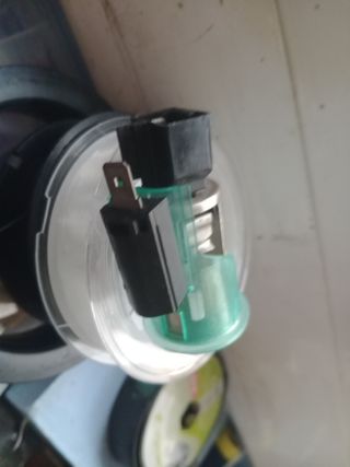 Conexión toma mechero Alpine con luz