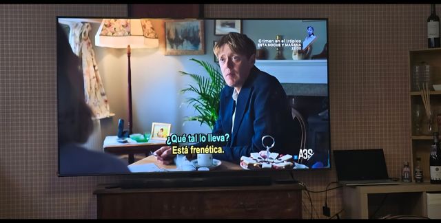 TV Samsung QLED negra