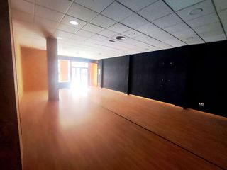Local comercial en alquiler en Nueva Andalucía en Almería