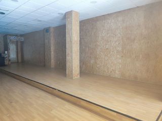 Local comercial en alquiler en Nueva Andalucía en Almería