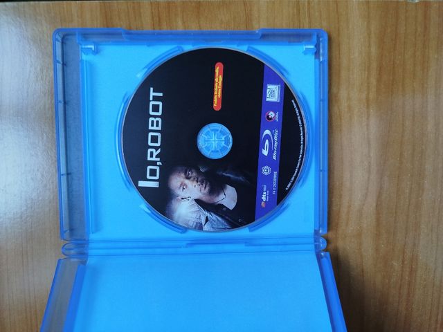 Blu-ray Io, Robot (Will Smith)
