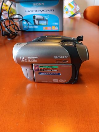 Sony Handycam DVD203E - Cámara de Vídeo