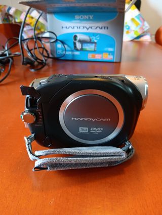 Sony Handycam DVD203E - Cámara de Vídeo