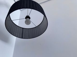 Lámpara negra dormitorio - Tela