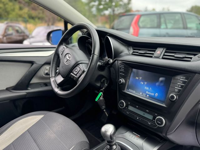 Toyota Avensis 2.0D 150 Executive