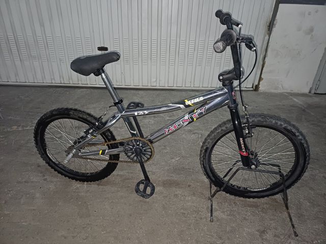 Bicicleta Monty 13" BMX