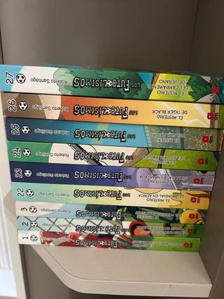 Los Futbolísimos 1,2,3,22, el resto vendidos.