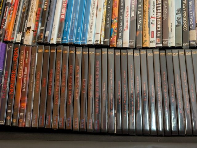 Colección de DVDs Grandes títulos de películas.