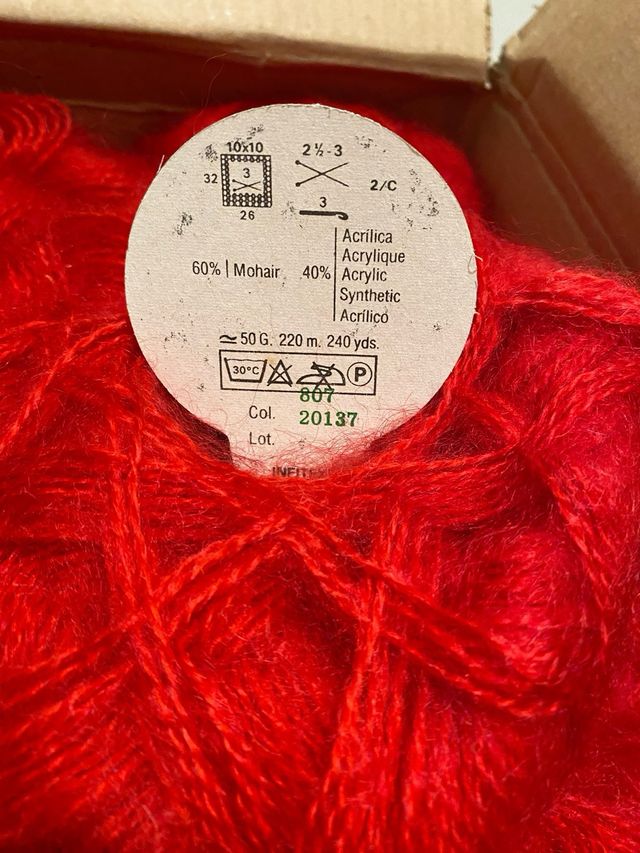 20 ovillos lana Stop Cachemir rojo