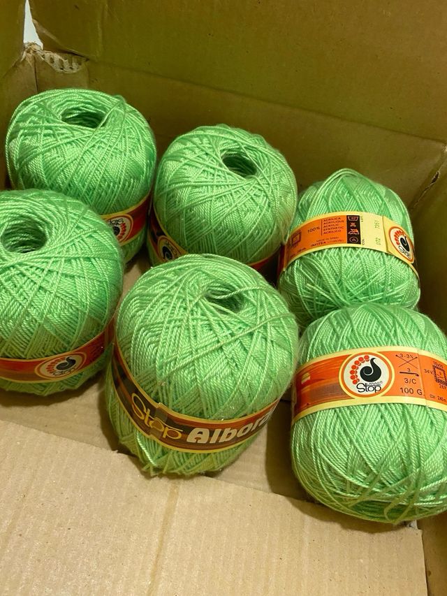 6 ovillos lana Stop verde