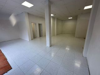 Local comercial en alquiler en Benetússer