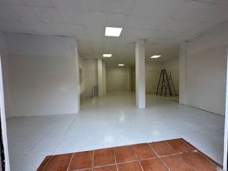 Local comercial en alquiler en Benetússer