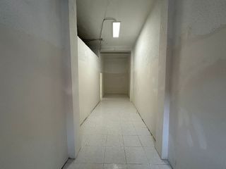 Local comercial en alquiler en Benetússer