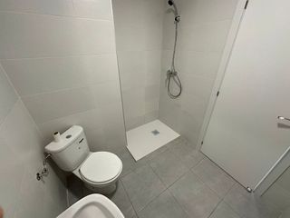 Local comercial en alquiler en Benetússer