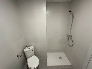 Local comercial en alquiler en Benetússer