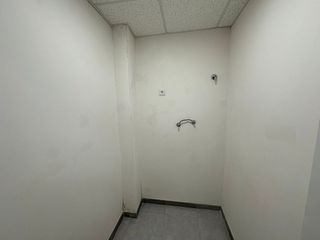 Local comercial en alquiler en Benetússer