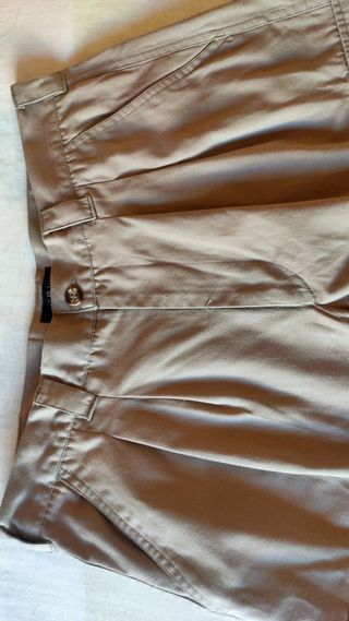 Bermuda tela beige caballero. Talla 42