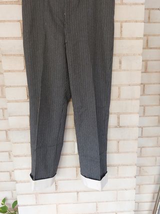 Pantalón rayas campero talla 48
Talle alto
