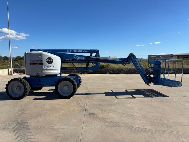 Plataforma elevadora Genie Z-51/30 JRT 4x4