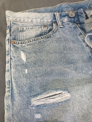 Bermuda vaquera desgastada talla S