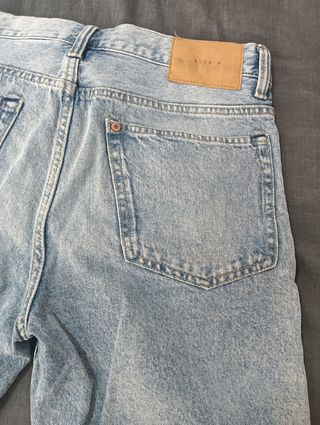 Bermuda vaquera desgastada talla S