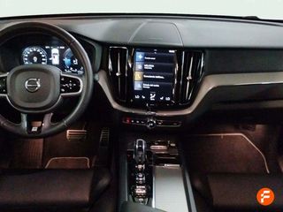 Volvo XC60 2.0 T8 AWD R-Design Auto