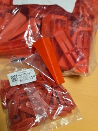 Cuñas nivelación (115+ piezas)