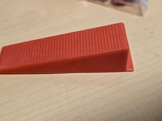 Cuñas nivelación (115+ piezas)