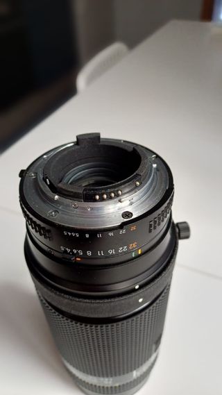 Camara Nikon más 2 objetivos y filtros
