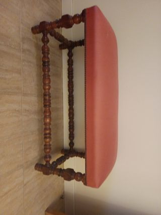 Banco descalzadora madera tallada