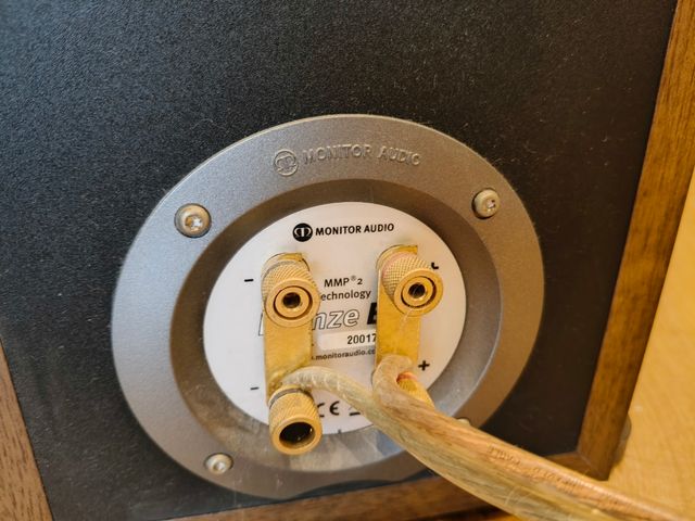 Altavoces 5.1 Monitor Audio + ampl  Marantz sr6005