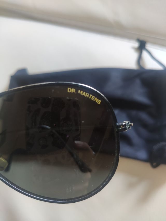 Gafas de sol aviator negras Dr. Martens.