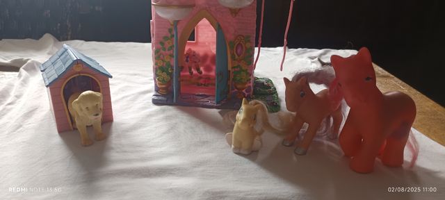 Castillo maleta muñecas poneys
