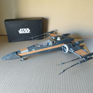 X-wing Poe Dameron Star Wars