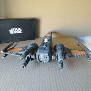 X-wing Poe Dameron Star Wars
