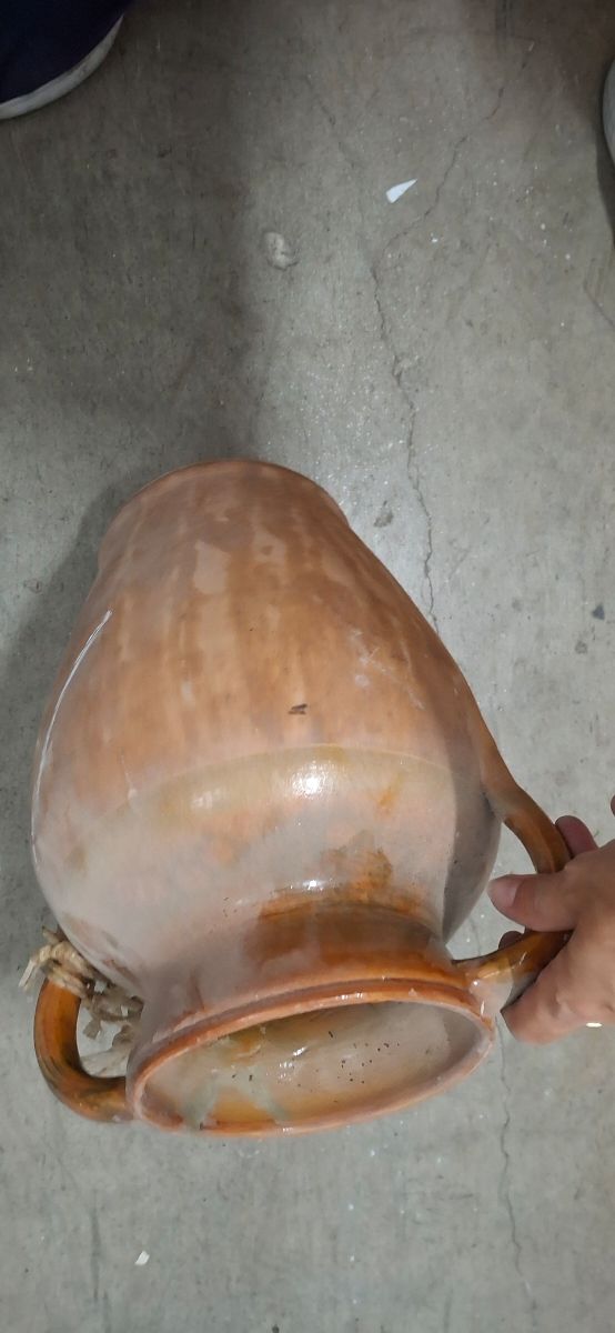 Vasija barro antigua