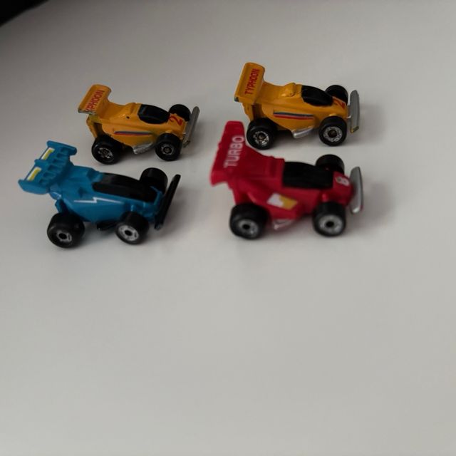 4 Mini coches carreras Typhoon Turbo