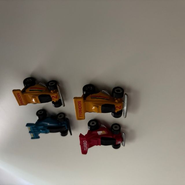 4 Mini coches carreras Typhoon Turbo