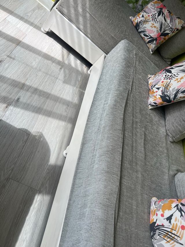 salon entarba con mesa