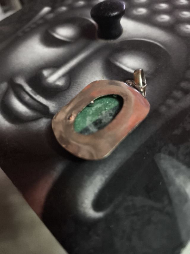 Colgante en plata verde