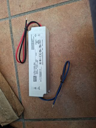 Fuente alimentación LED LPV-100-24