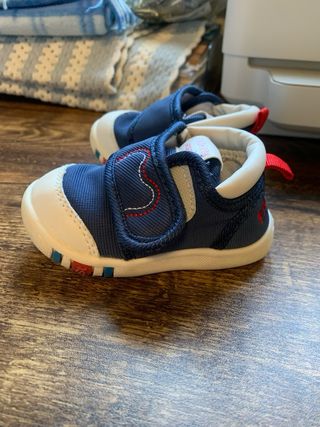 Scarpe neonato primi passi