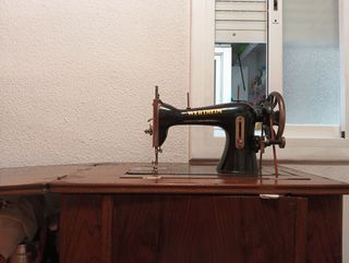 Máquina coser Wertheim antigua